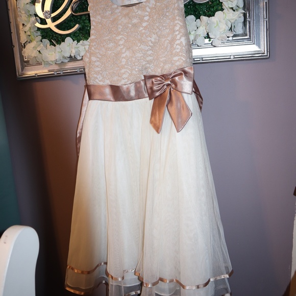 girls dress - Picture 2 of 5